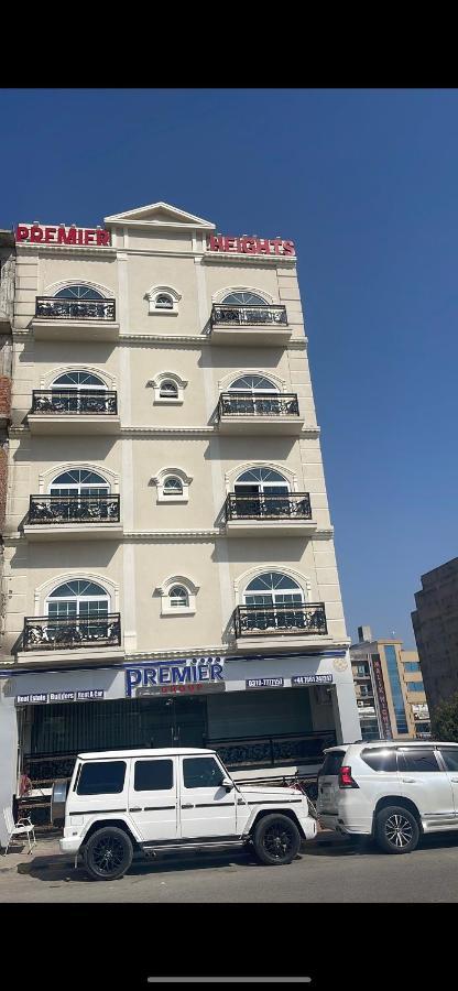 ホテル Premier Heights Jhelum エクステリア 写真