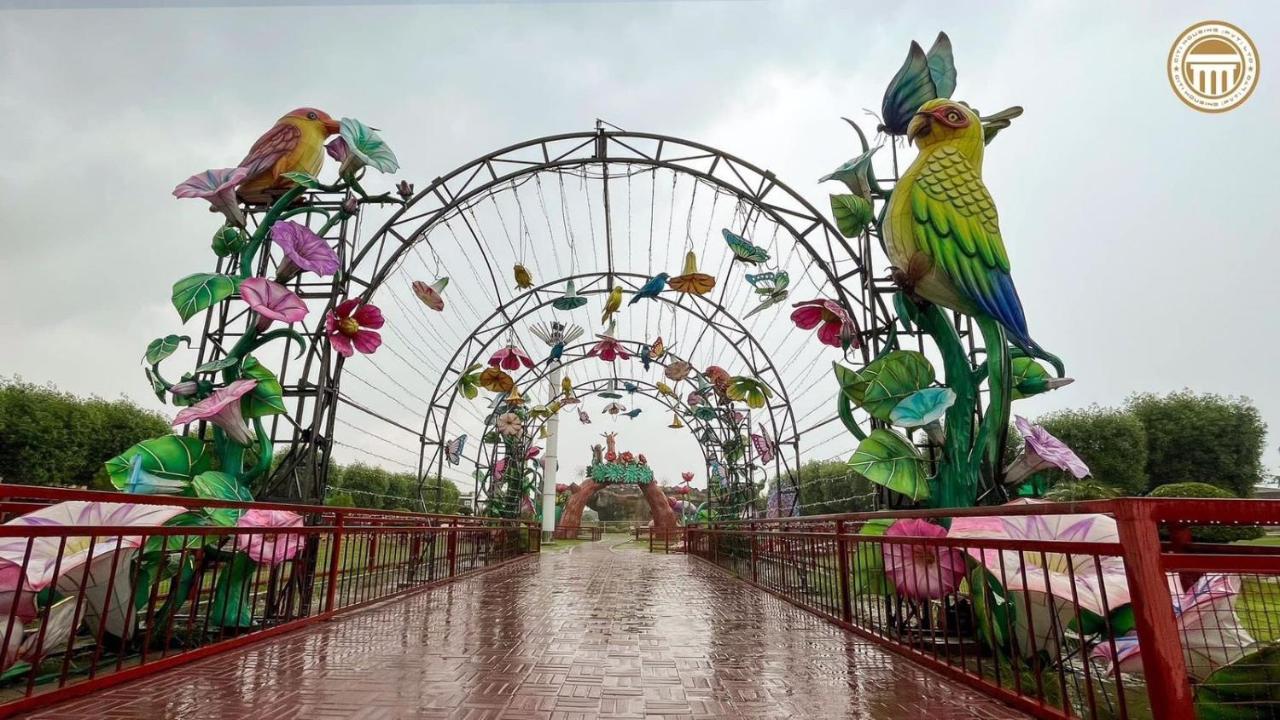 ホテル Premier Heights Jhelum エクステリア 写真